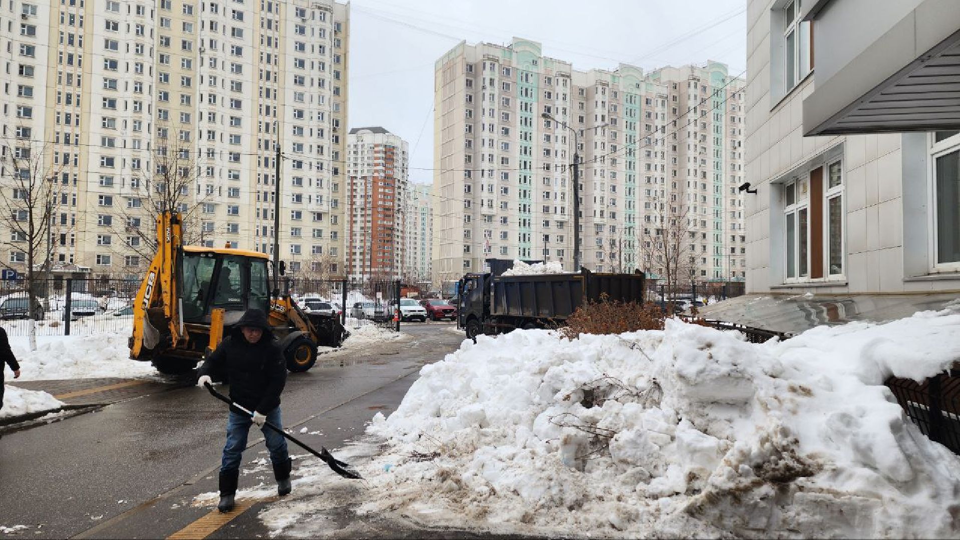 люберцы, вывоз снега, коммунальщики, снегоуборочная техника,