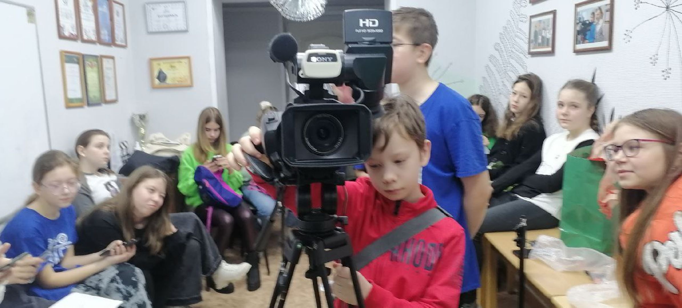 детское телевидение Взлет, подарок, оборудование, хромакей, юнкор, Молодежный центр Дружба, Луговская,