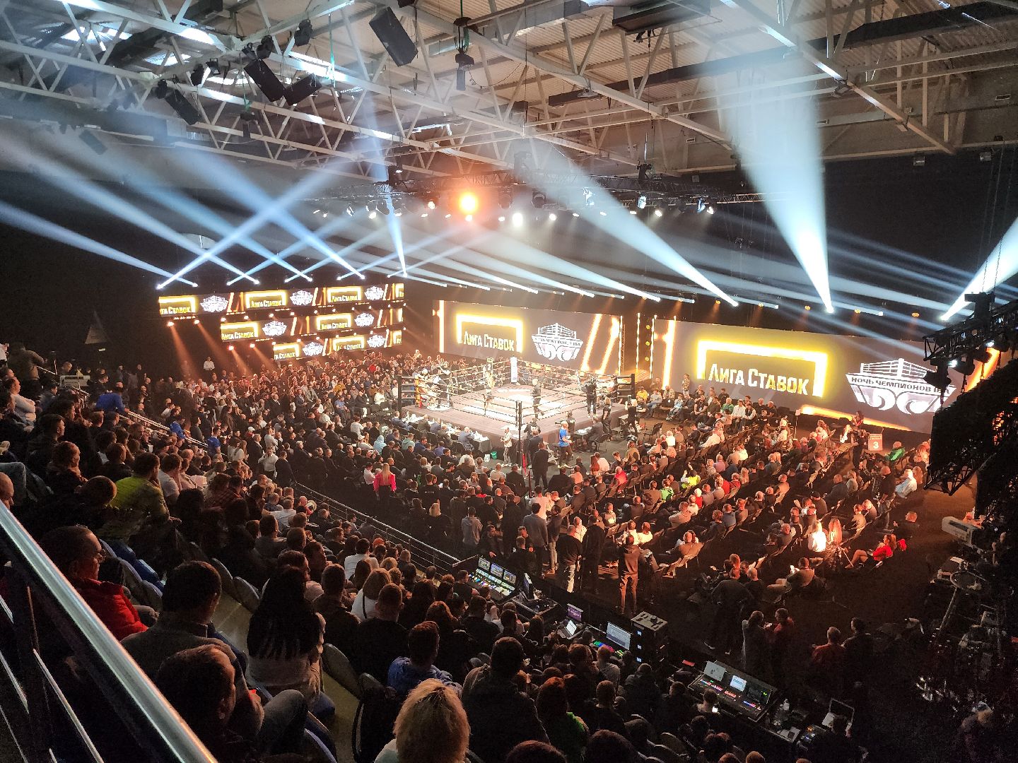 Серпухов, Подмосковье,бокс, федерация бокса россии, Поветкин, цзю, емельяненко,