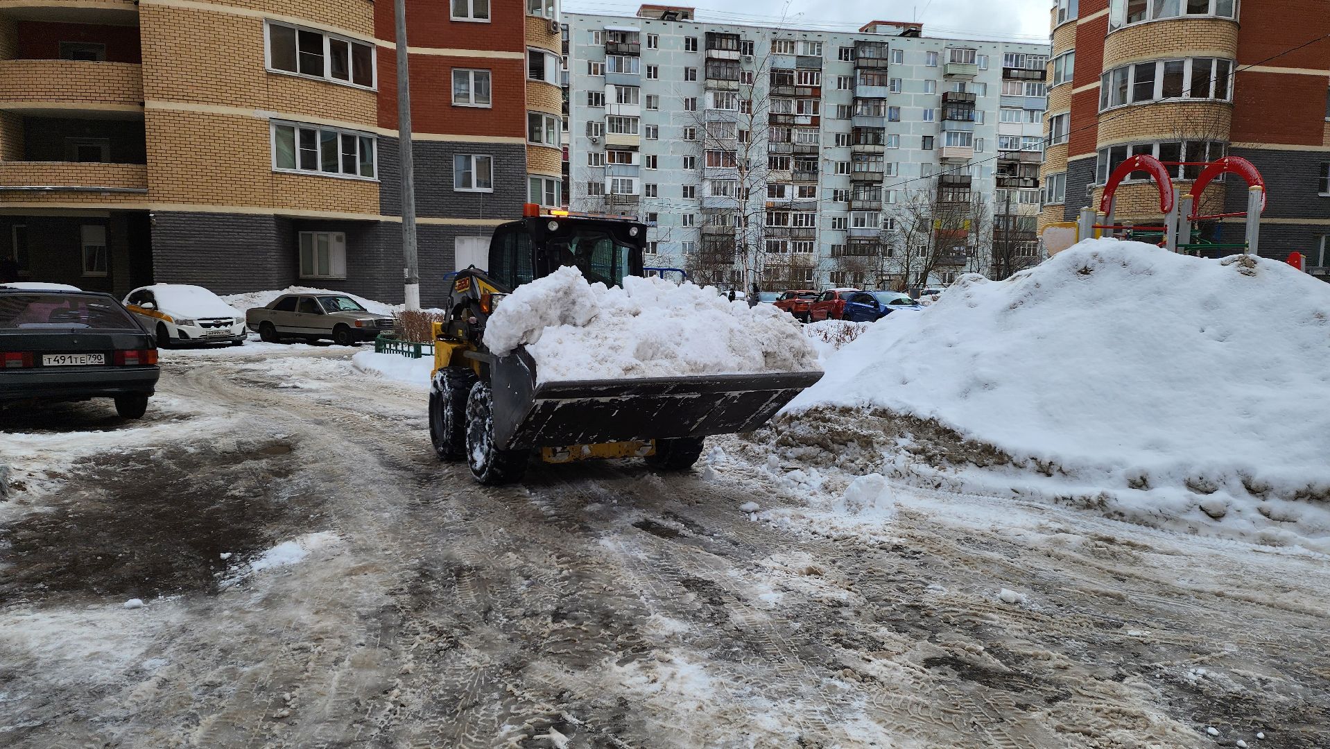 подмосквье, Городской округ Пушкинский, ивантеевка, уборка дворов, уборка дорог, снег, благоуйстройство,