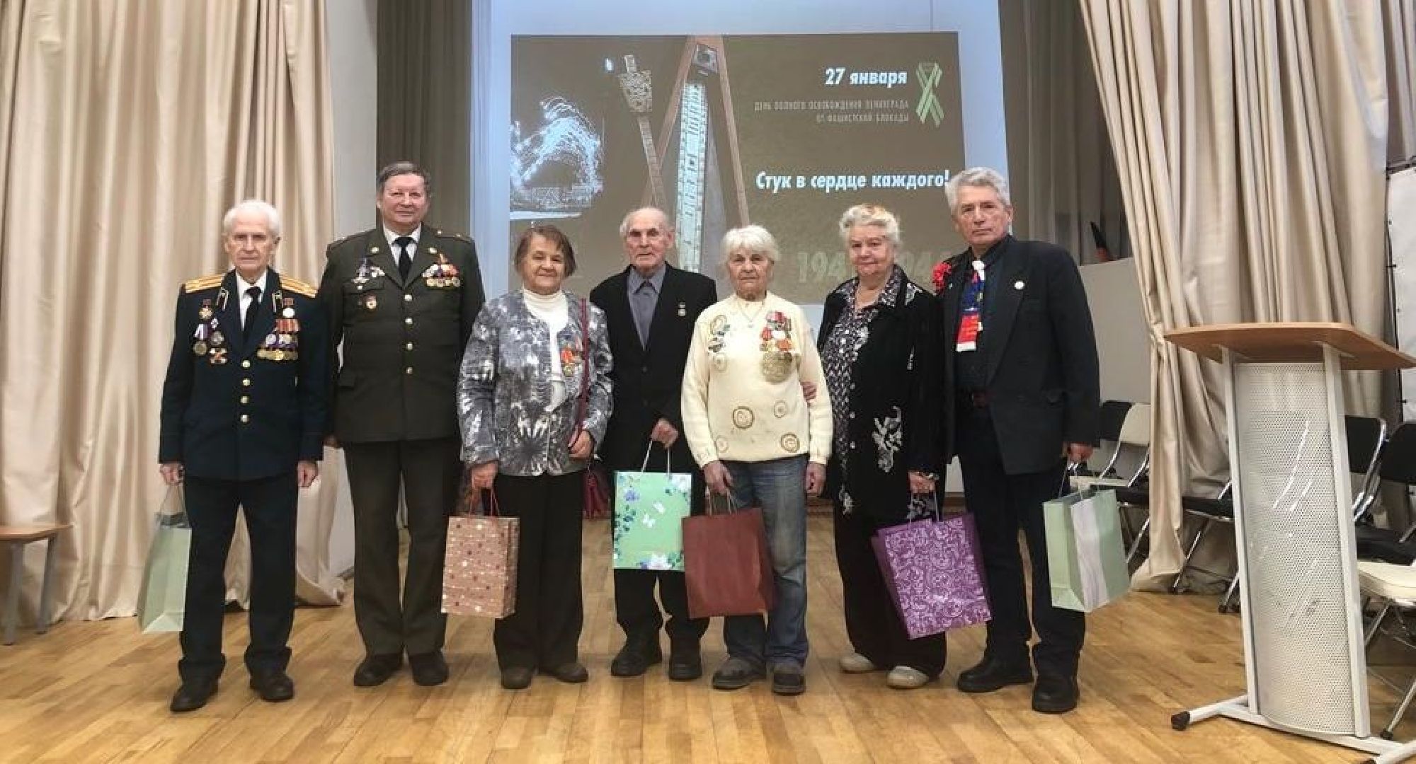 Звенигород, культура подмосковья,Выставка живописи и графики,