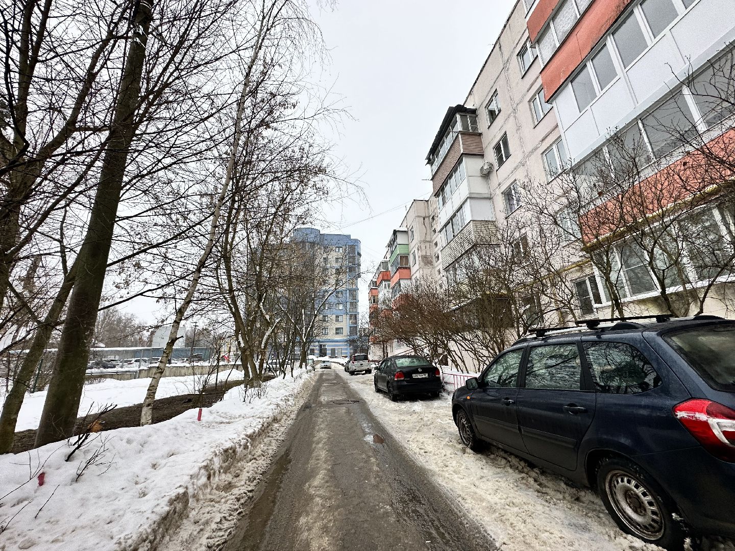 парковка у дома, администрация наро-фоминска,