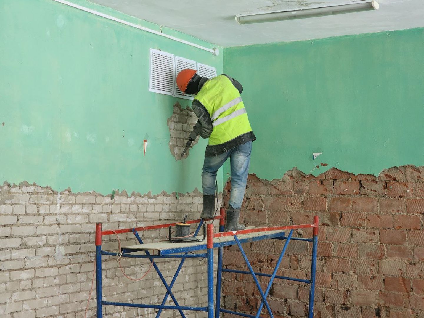 Солнечногорск, Ремонт школы, Работы, Ученики, Школа,