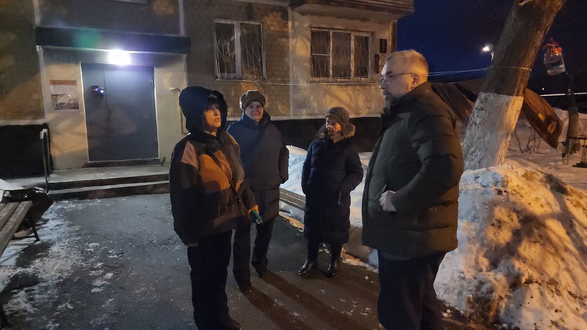 серпухов, улица декабристов, ремонт подъезда, депутат, управляющая компания,