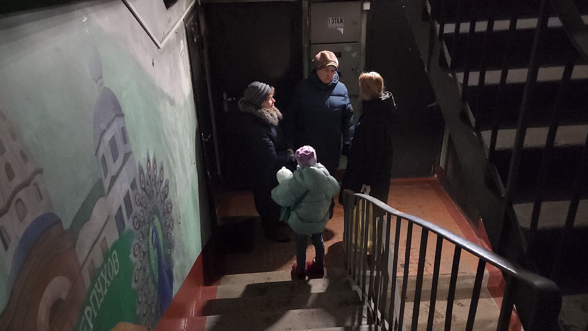 серпухов, улица декабристов, ремонт подъезда, депутат, управляющая компания,