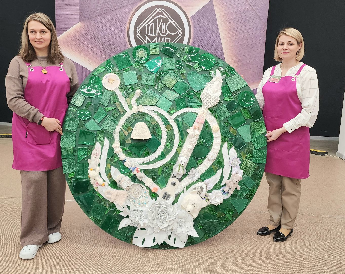 книга рекордов Подмосковья, самая большая брошь, Домодедово, рекорд россии, Рекорд, подмосковье, ручная работа, юбилей, сертификат, ДКиС Мир,