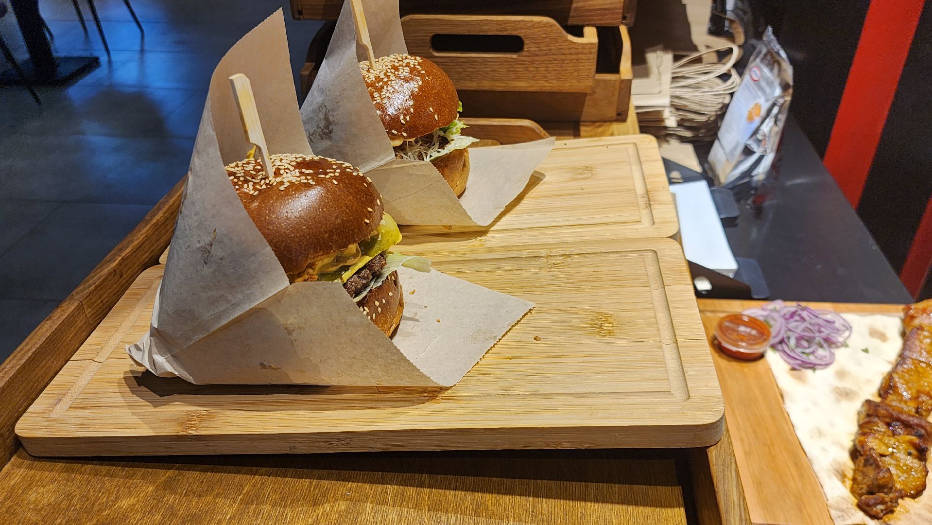 подольск, фудхолл, кузнечики,