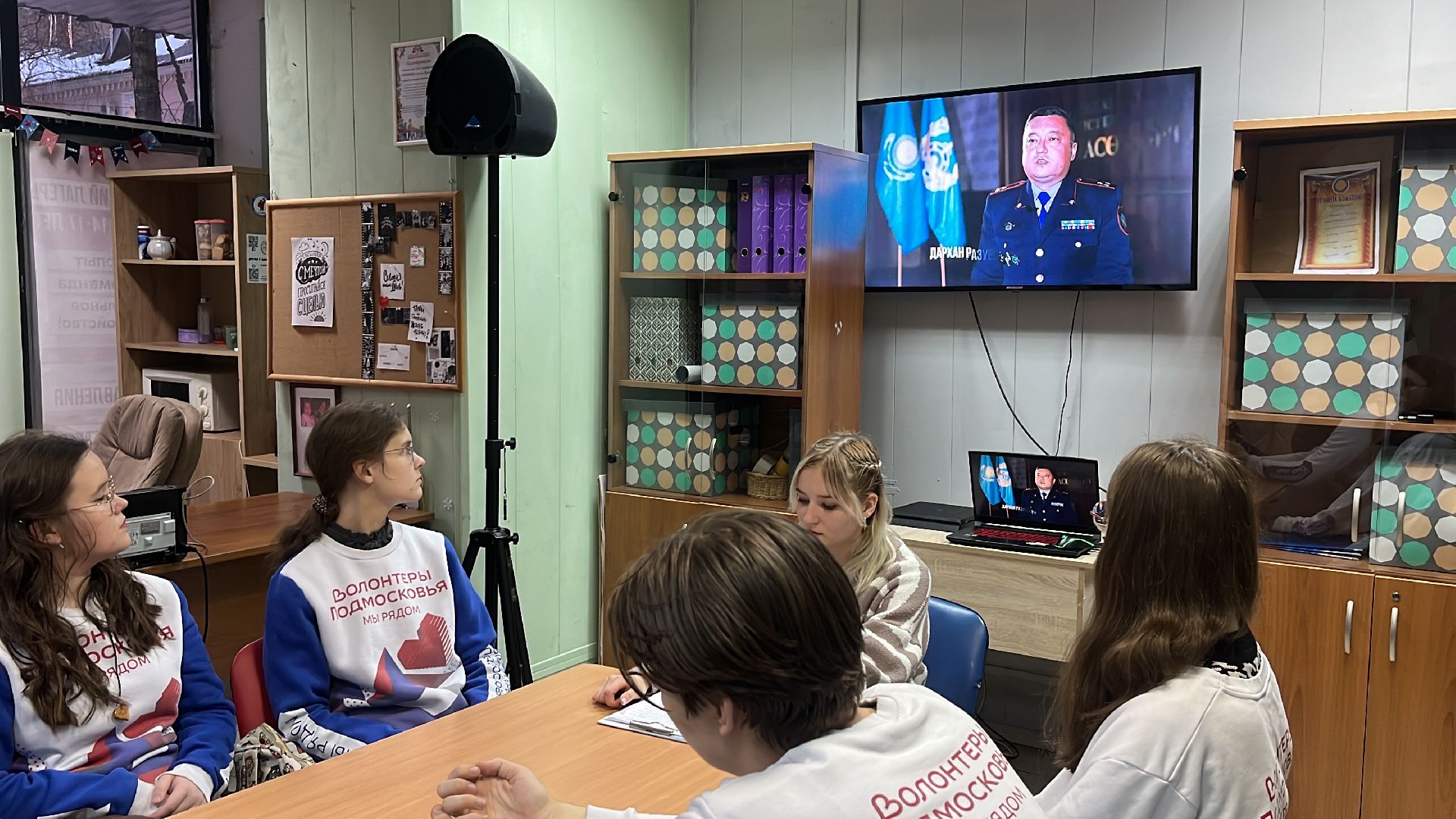 волонтерский центр, волонтеры, терроризм, терроризму нет, беседа,