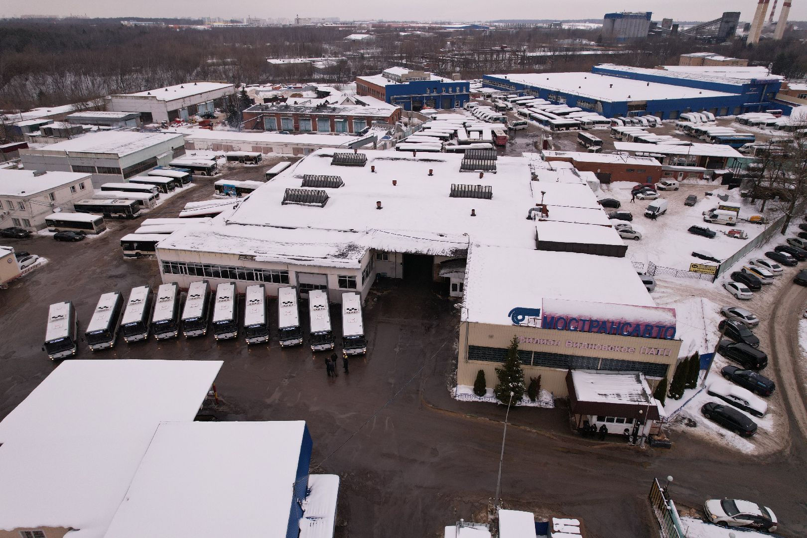 видео с коптера, автобус,