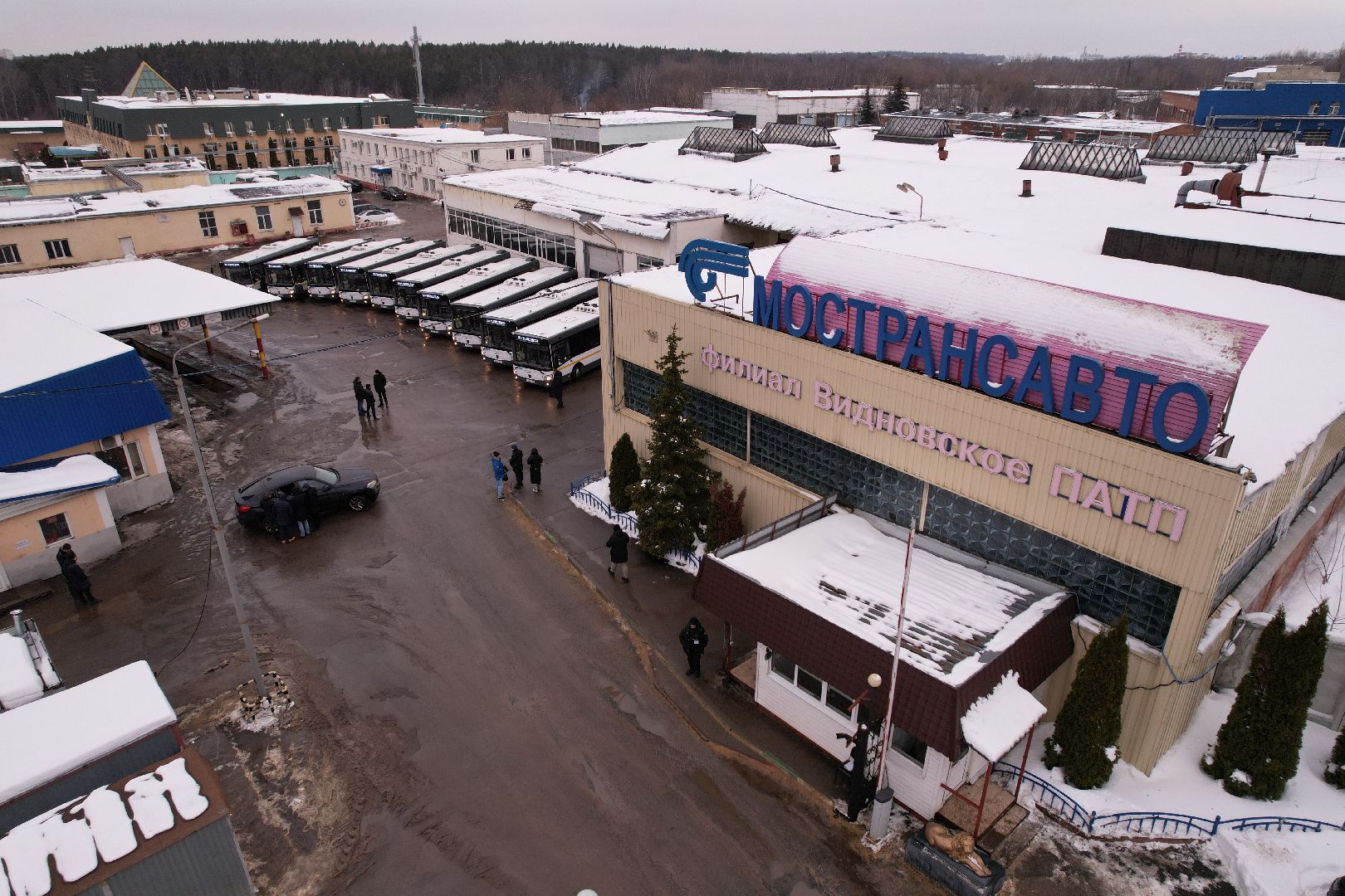 видео с коптера, автобус,