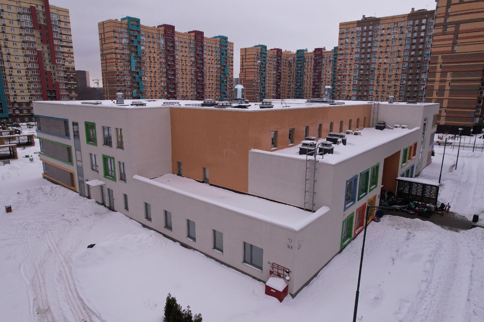 видео с коптера, детский сад,