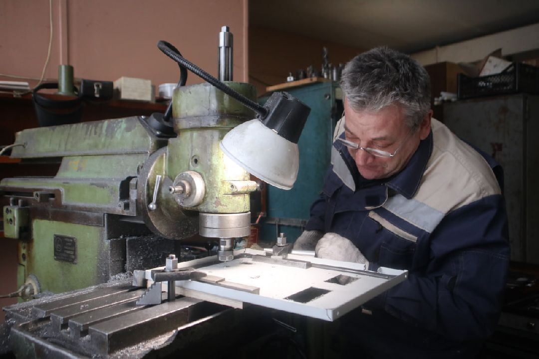 Пущино, биология, производство,