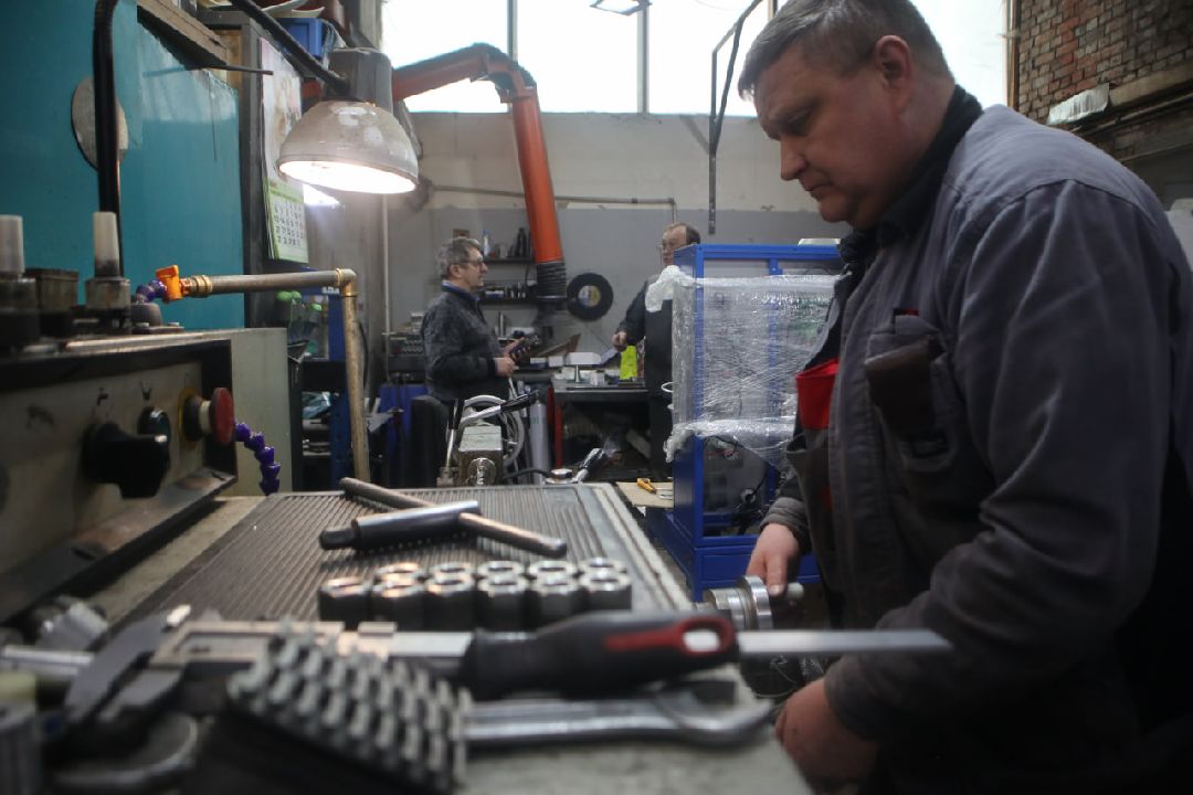 Пущино, биология, производство,