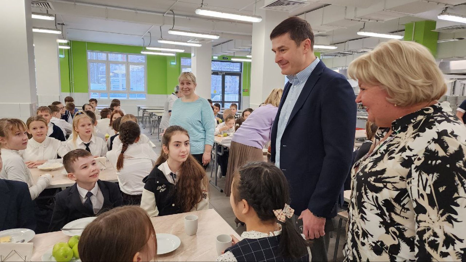 люберцы, глава городского округа люберцы владимир волков, школьное питание,