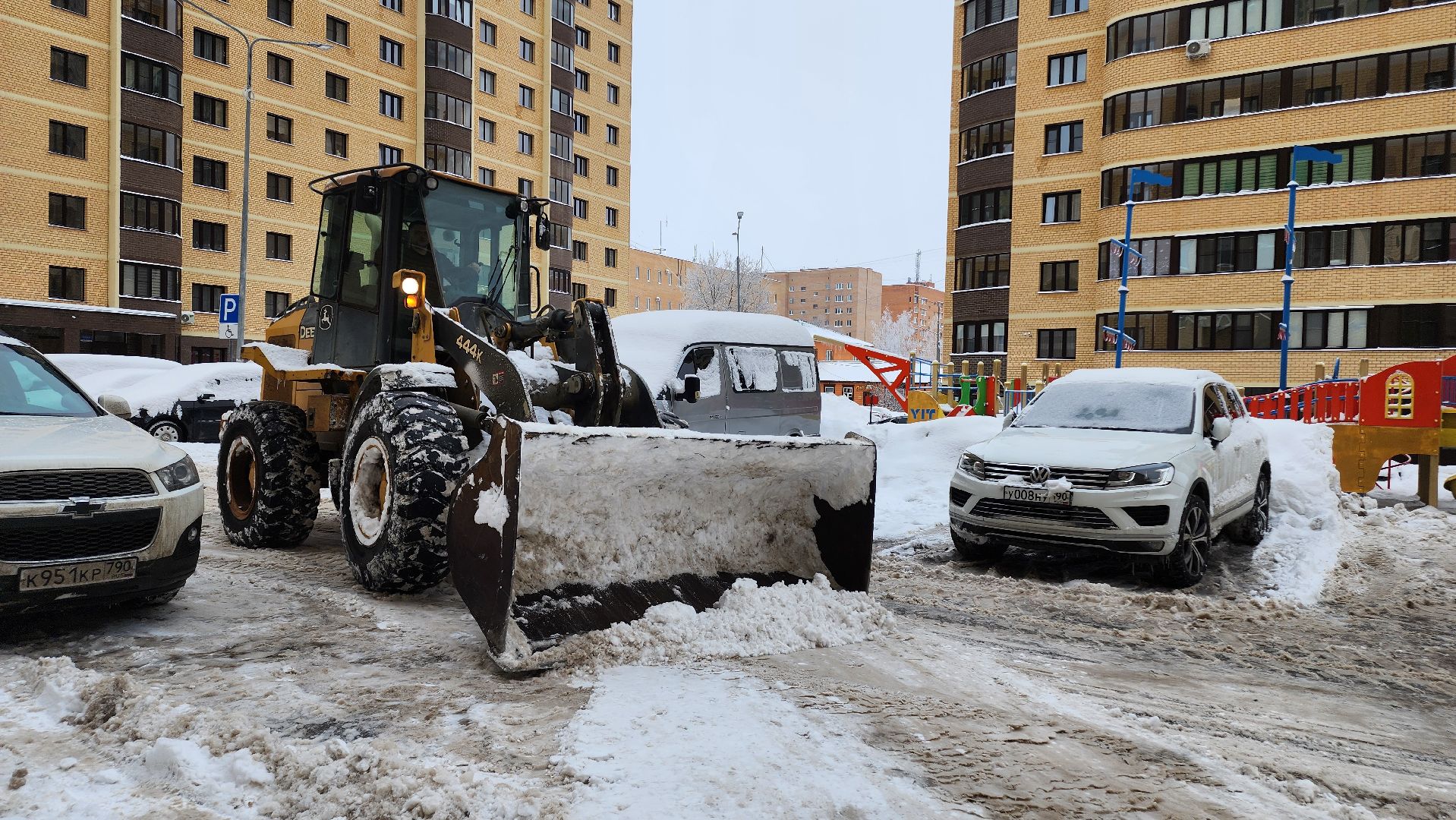 Егорьевск, снег, служба благоустройства, Подмосковье, Московская область,