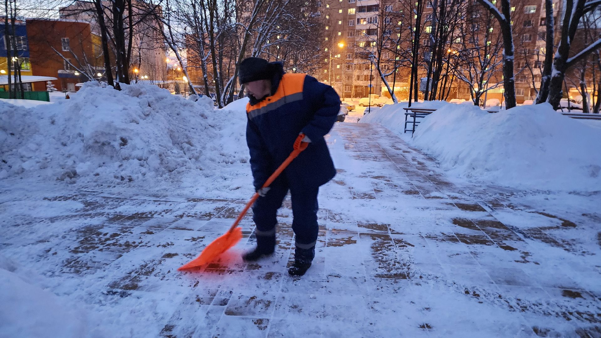 Подмосковье, Городской округ Пушкинский, Ивантеевка, городское хозяйство ивантеевка, циклон ольга, снегопад, уборка снега, уборка общественных территорий,