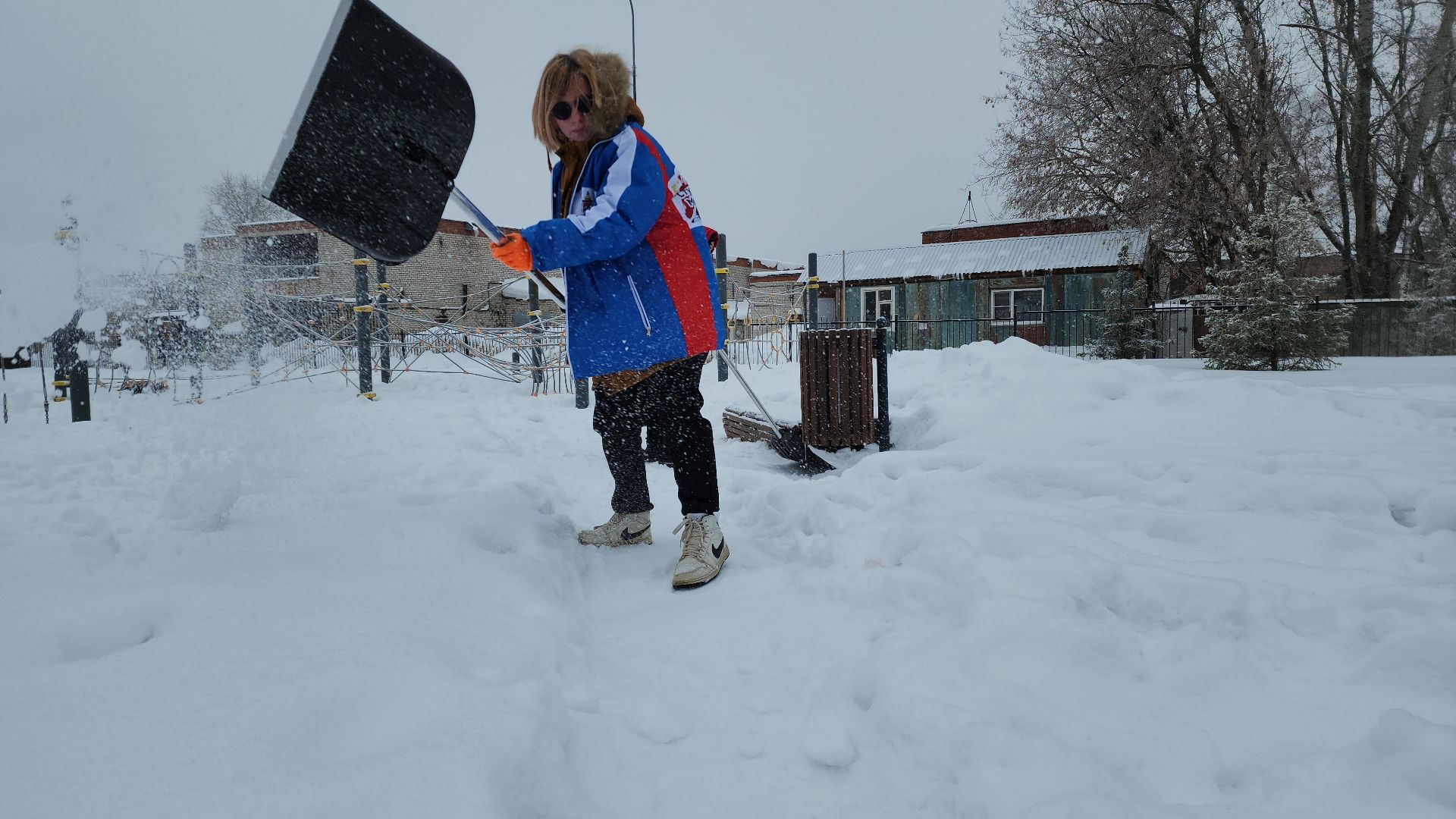 электросталь, мой город, волонтеры, волонтеры подмосковья, волонтерское движение, жкх, жкх подмосковья, уборка, уборка снега, уборка общественных территорий,