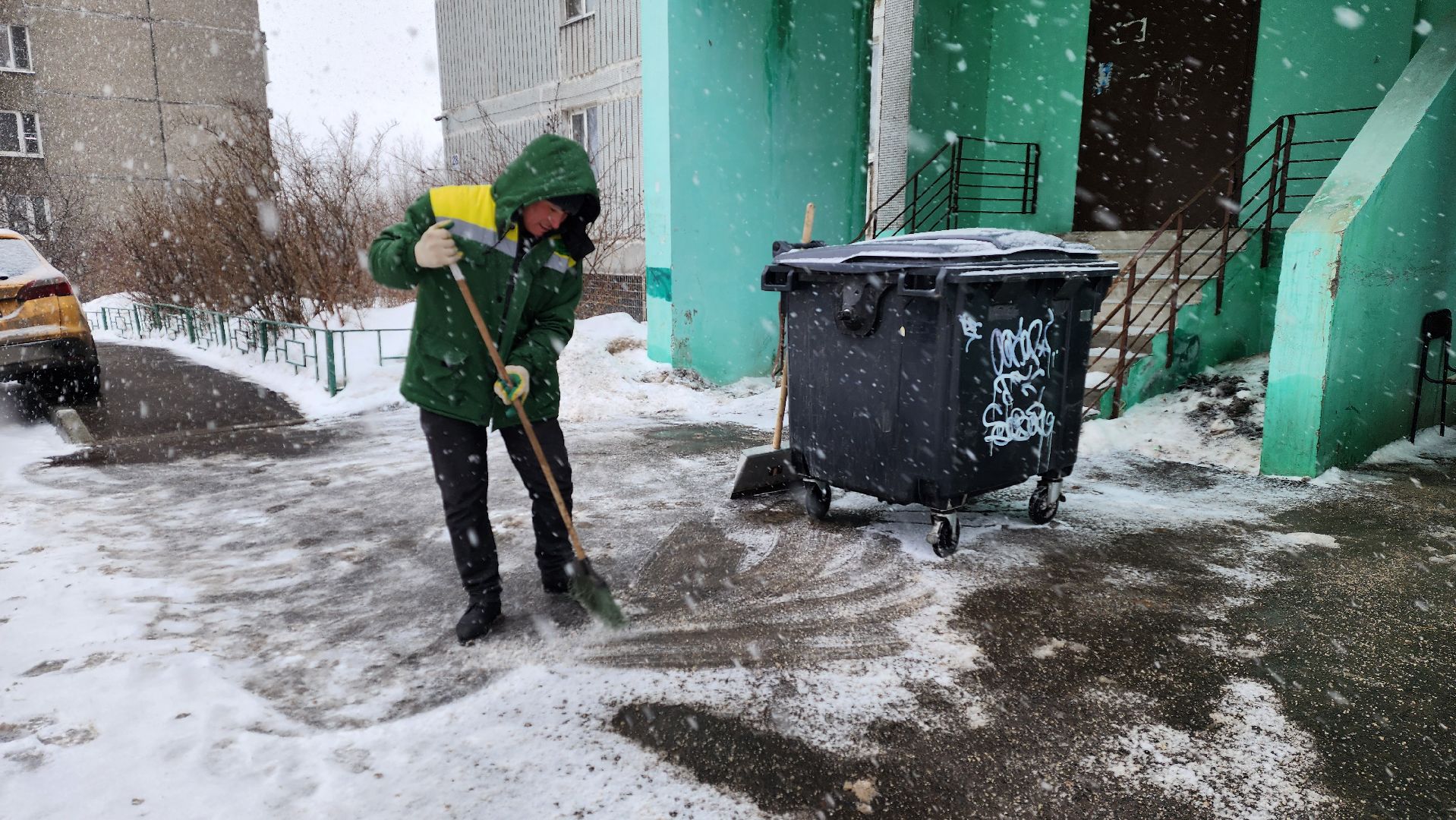 уборка улиц, снегопад, коммунальная техника,