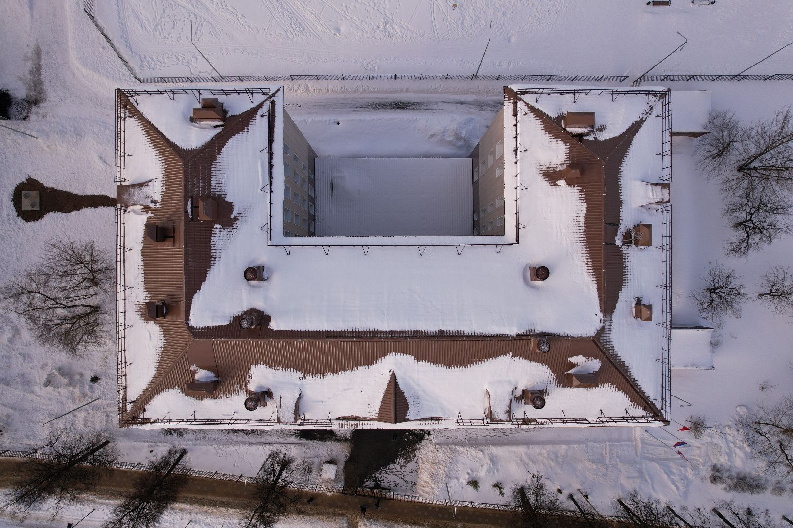 видео с коптера, школа,