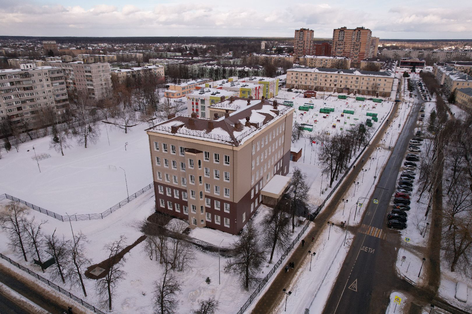 видео с коптера, школа,