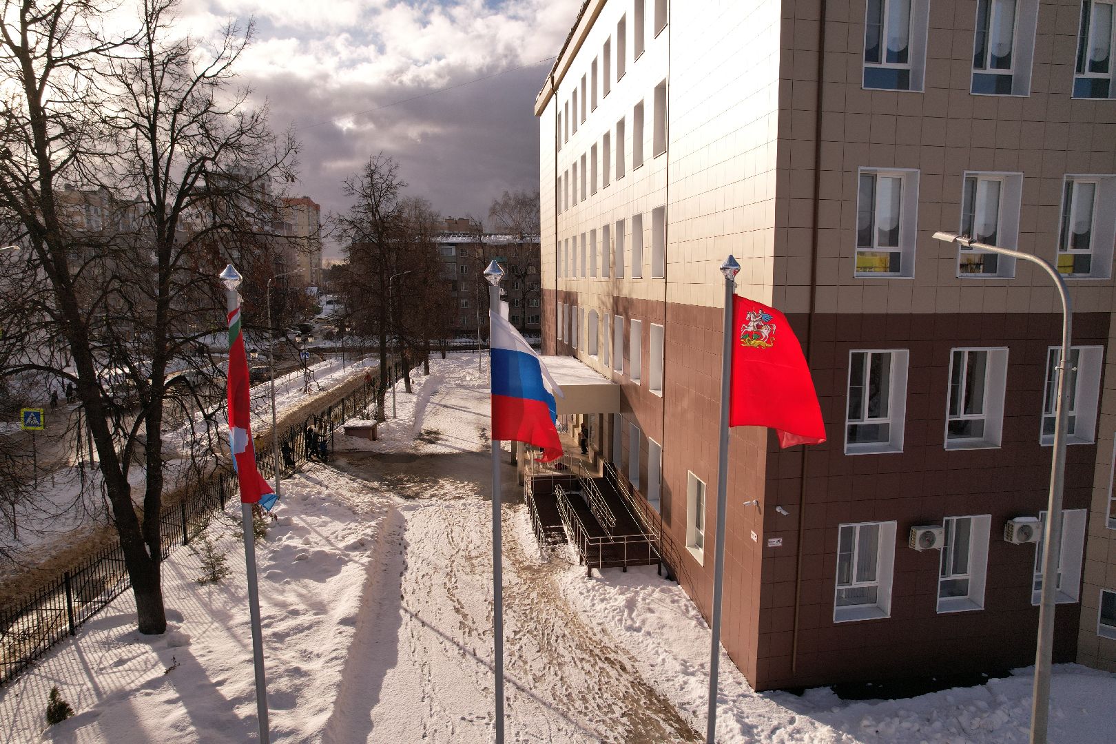 видео с коптера, школа,