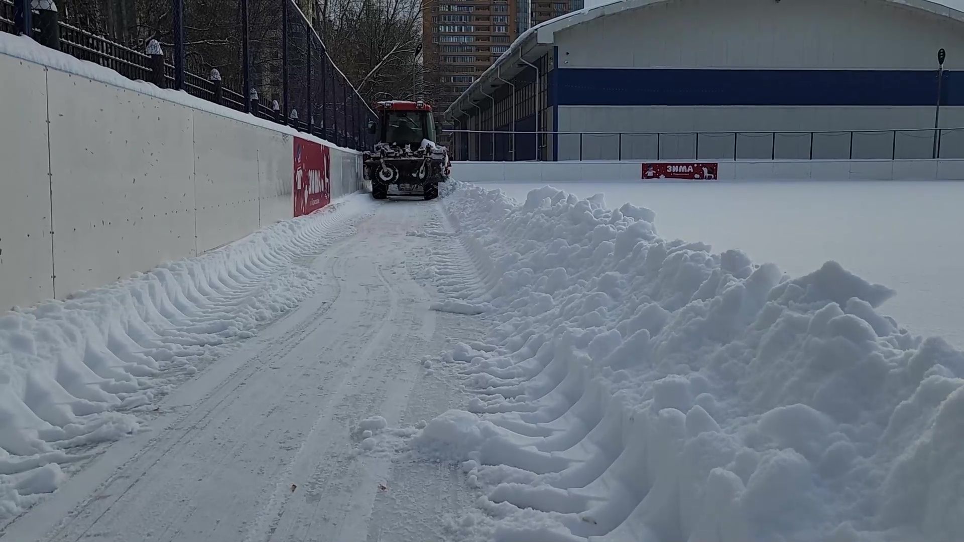 Реутов, ЖКХ, снегопад, Ольга, уборка, трактор, бобкэт, дворники,