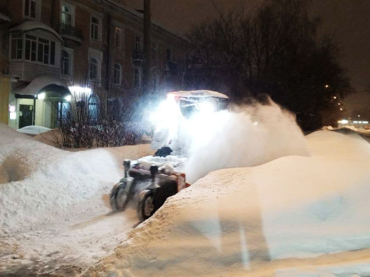 жкх, жкх подмосковья, электросталь, мой город, уборка, уборка дворов, уборка снега, уборка территорий, уборка улиц, снегопад, снегоуборочная техника, снегоуборочные машины, снегоуборка,