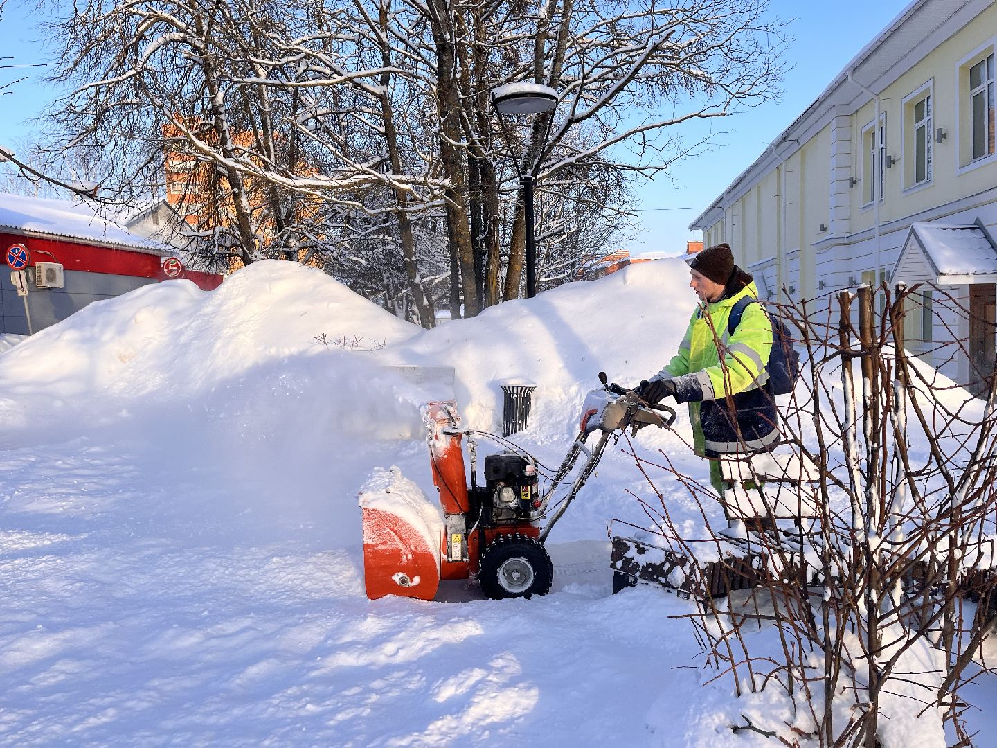шаховская, снег, расчистка снега, комунальная техника,