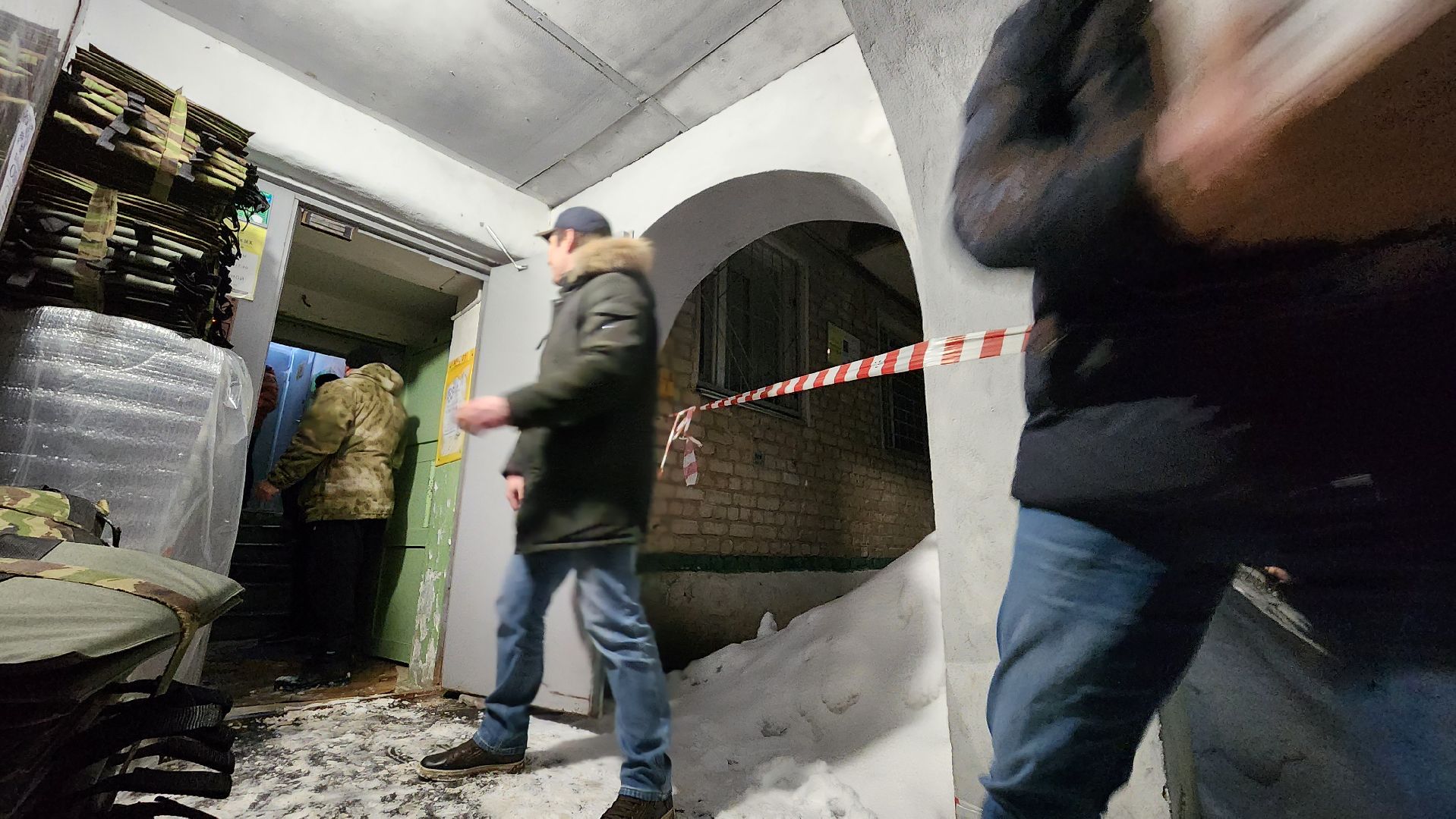 протвино, гуманитарная помощь, медикаменты, жители, мужчины,