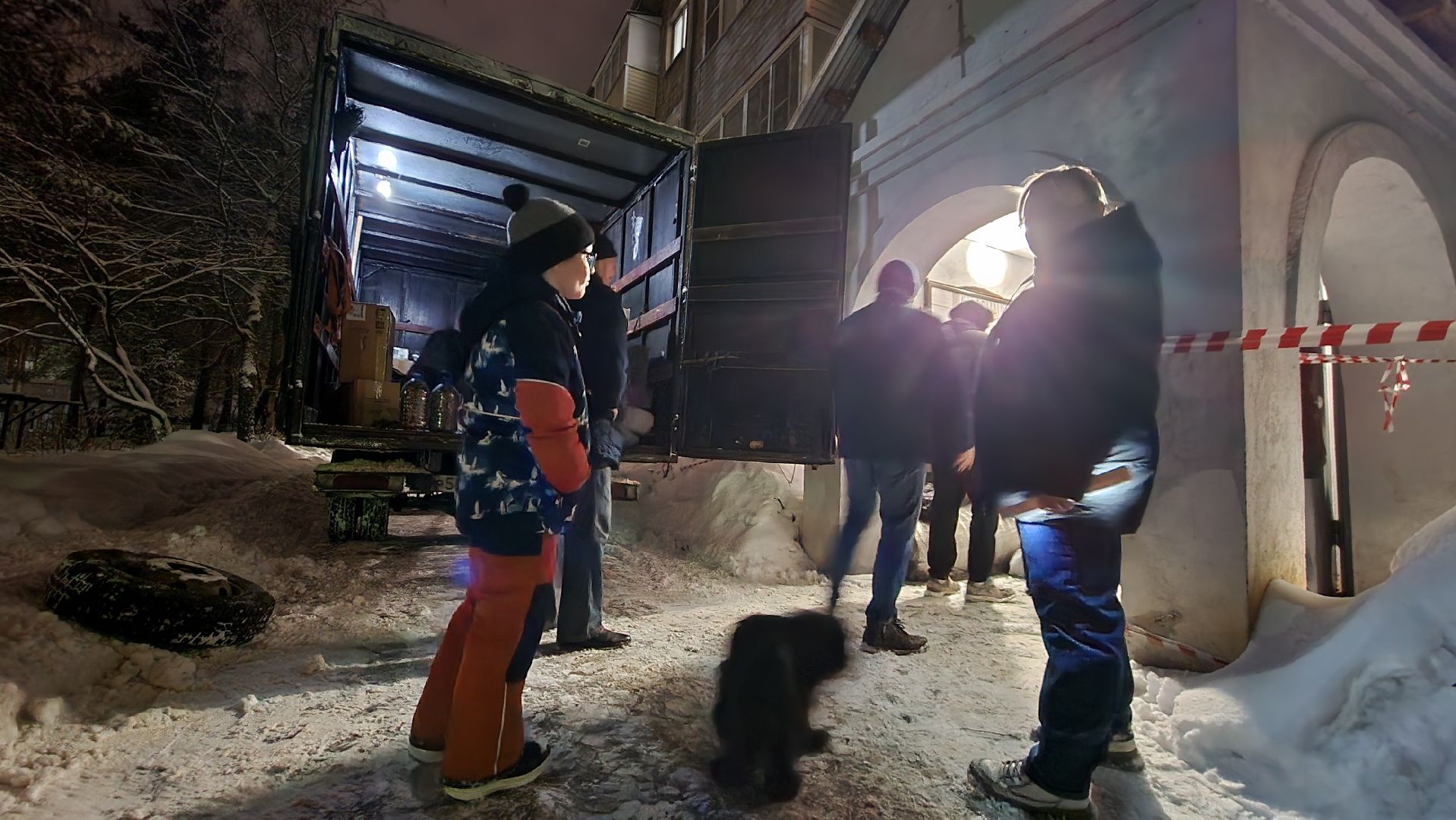 протвино, гуманитарная помощь, медикаменты, жители, мужчины,