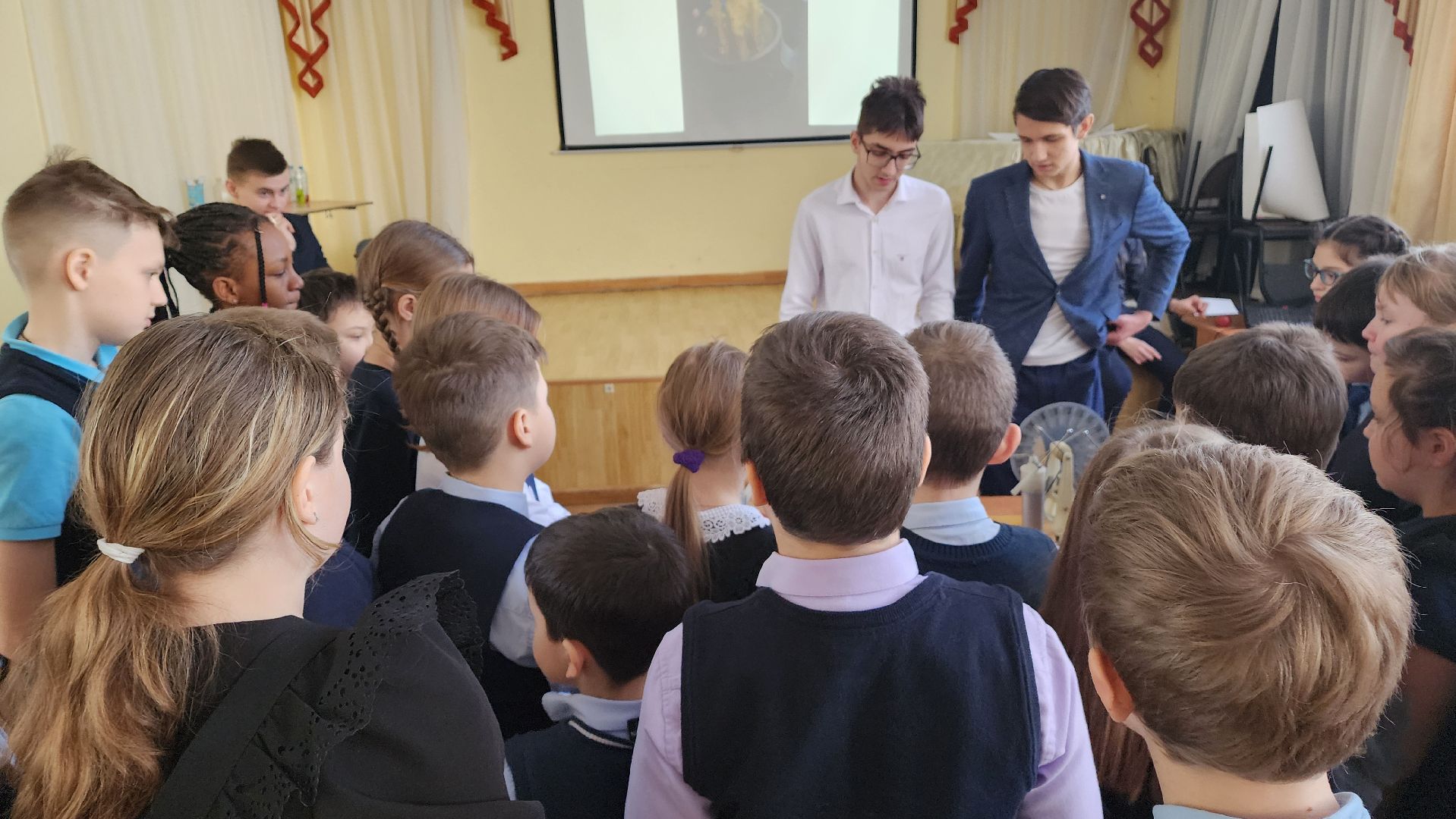 Подмосковье, Городской округ Пушкинский, Ивантеевка, образование, день науки,