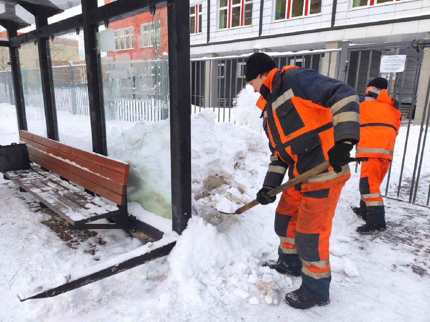 пушкино, снегоуборочная техника, уборка дворов, циклон ольга, снегопад,