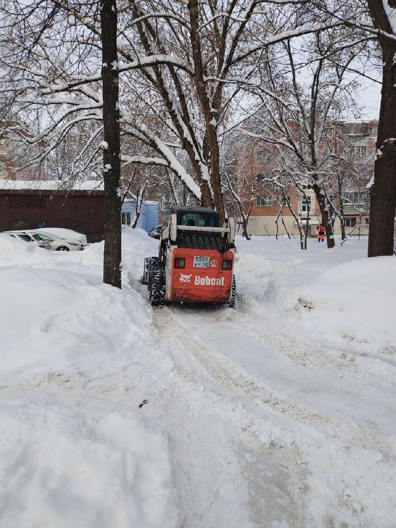 пушкино, снегоуборочная техника, уборка дворов, циклон ольга, снегопад,