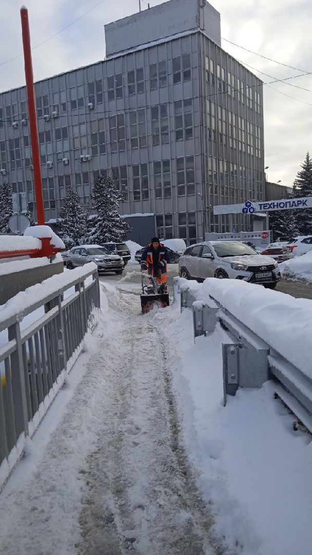 пушкино, снегоуборочная техника, уборка дворов, циклон ольга, снегопад,