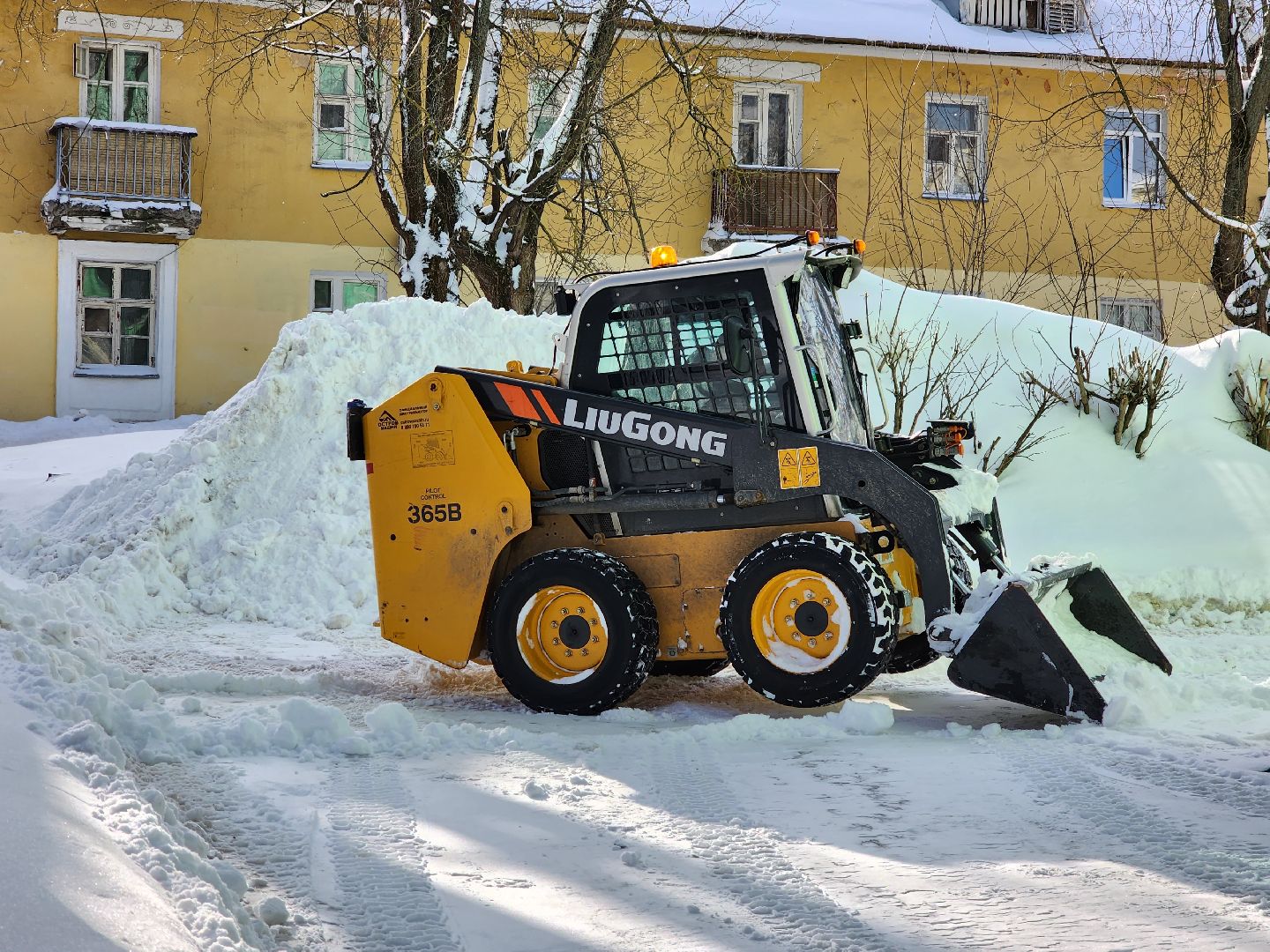 снегопад ольга, фрязино, коммунальная техника,