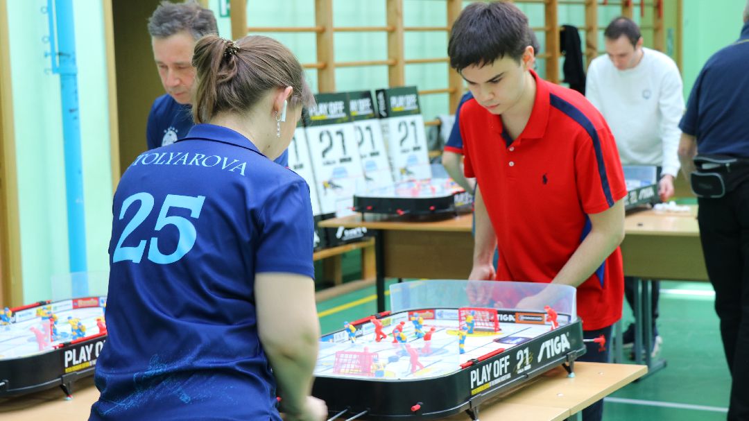 Реутов, спорт, настольный хоккей, чемпионат России, нападающий, игрок