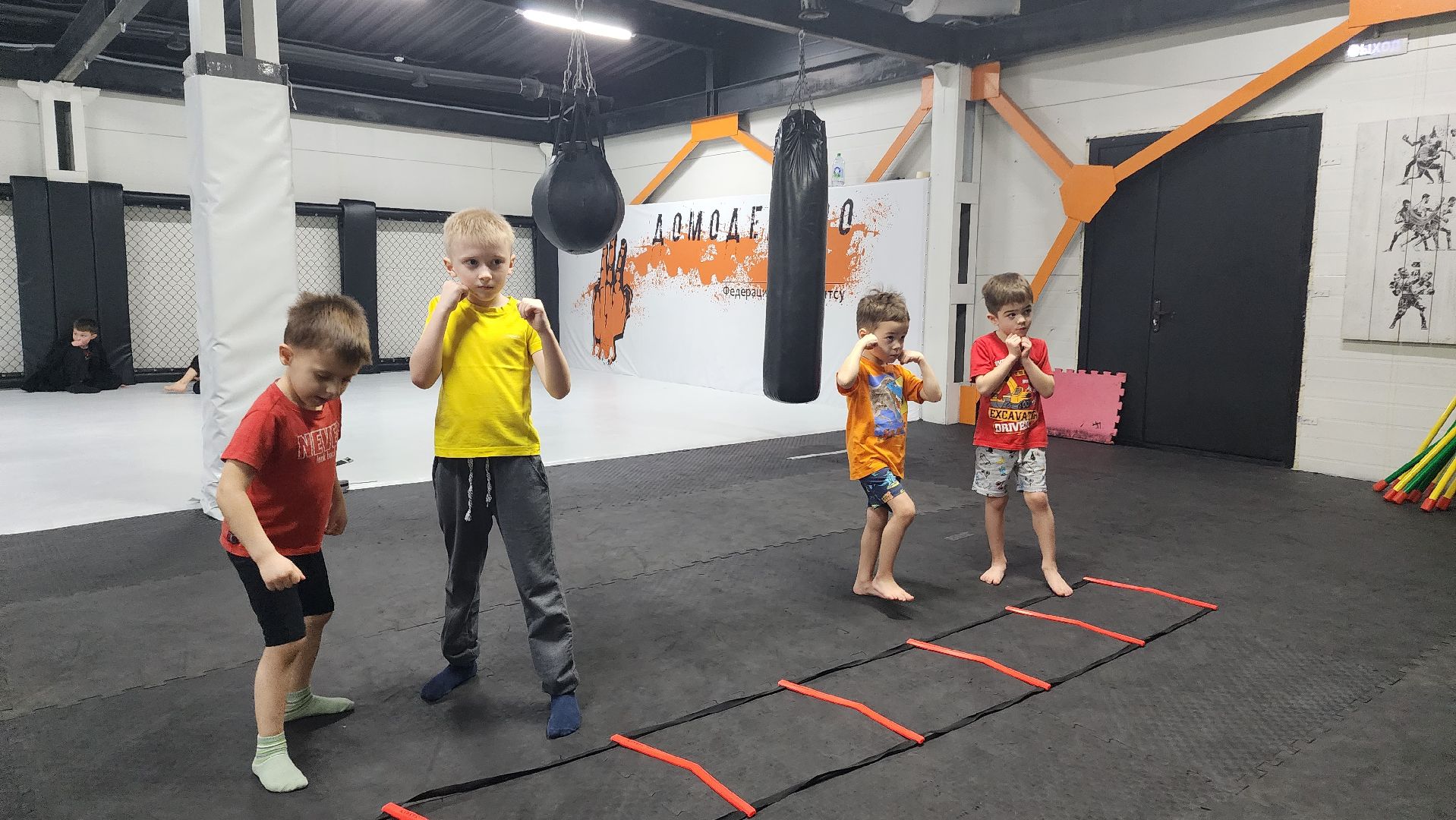 Мастер спорта, чемпион, ЗОЖ, Спорт в Подмосковье, бокс, клуб единоборств, ск пересвет, тайский бокс, домодедово,