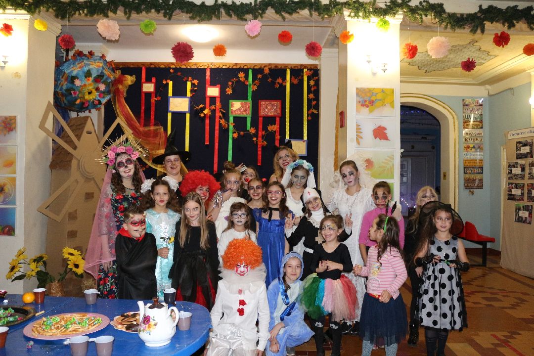 Домкультуры, Образование, Культура