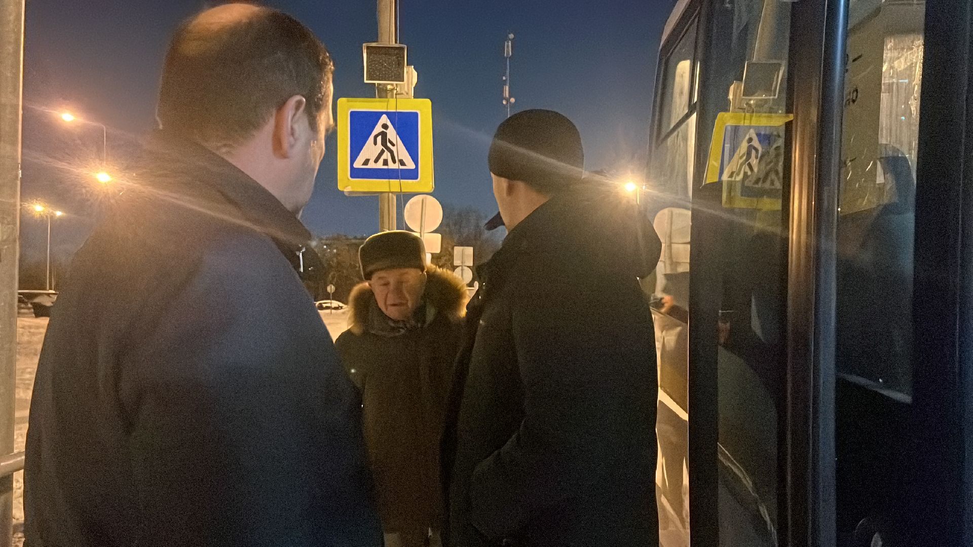 автобусные остановки, транспорт, выездная администрация,