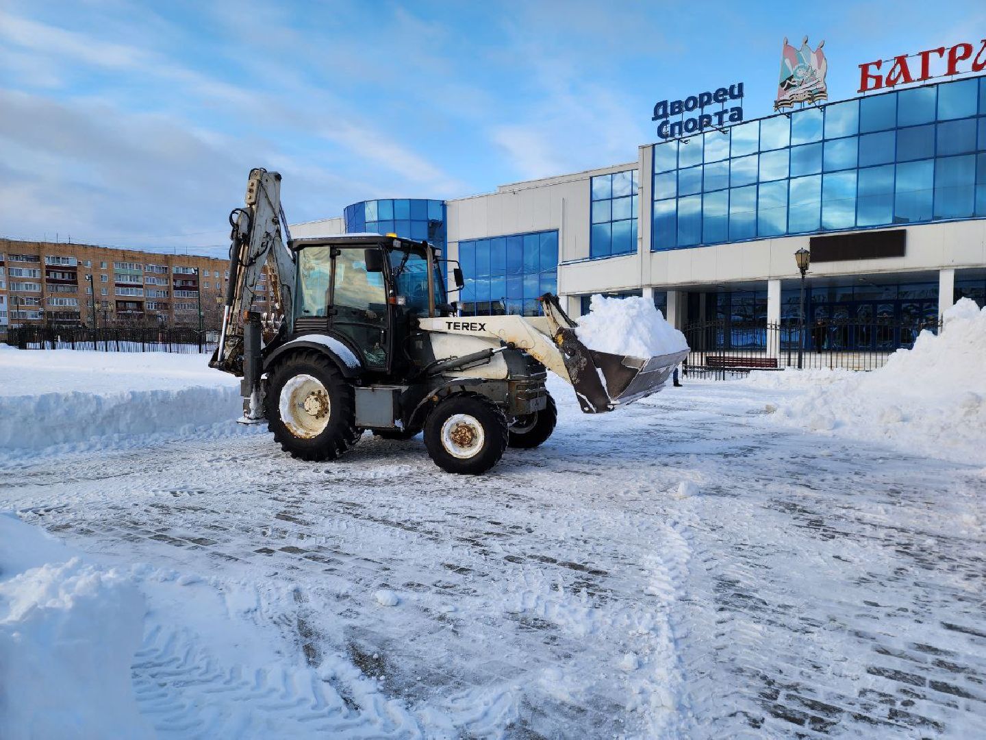 можайск, можайский городской округ, подмосковье, снег, циклон ольга, снегопад, уборка снега, техника, дворы, дороги, жители,