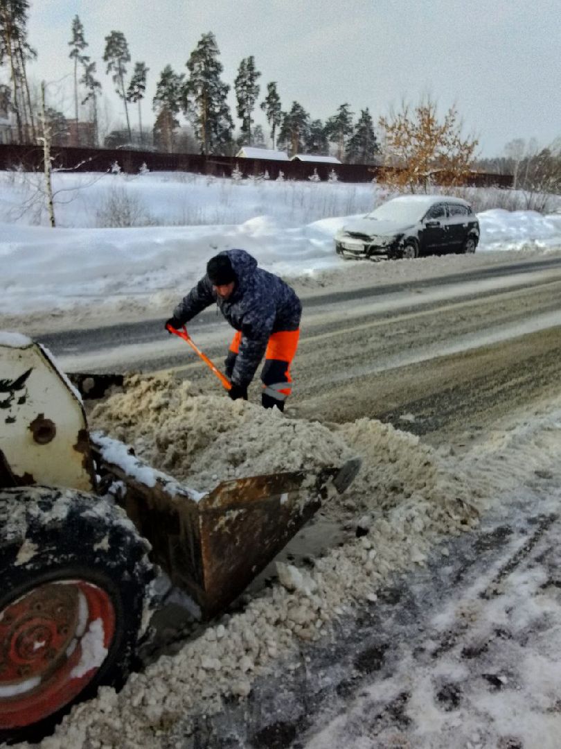 пушкино, снег, циклон ольга, уборка дворов, уборка снега,