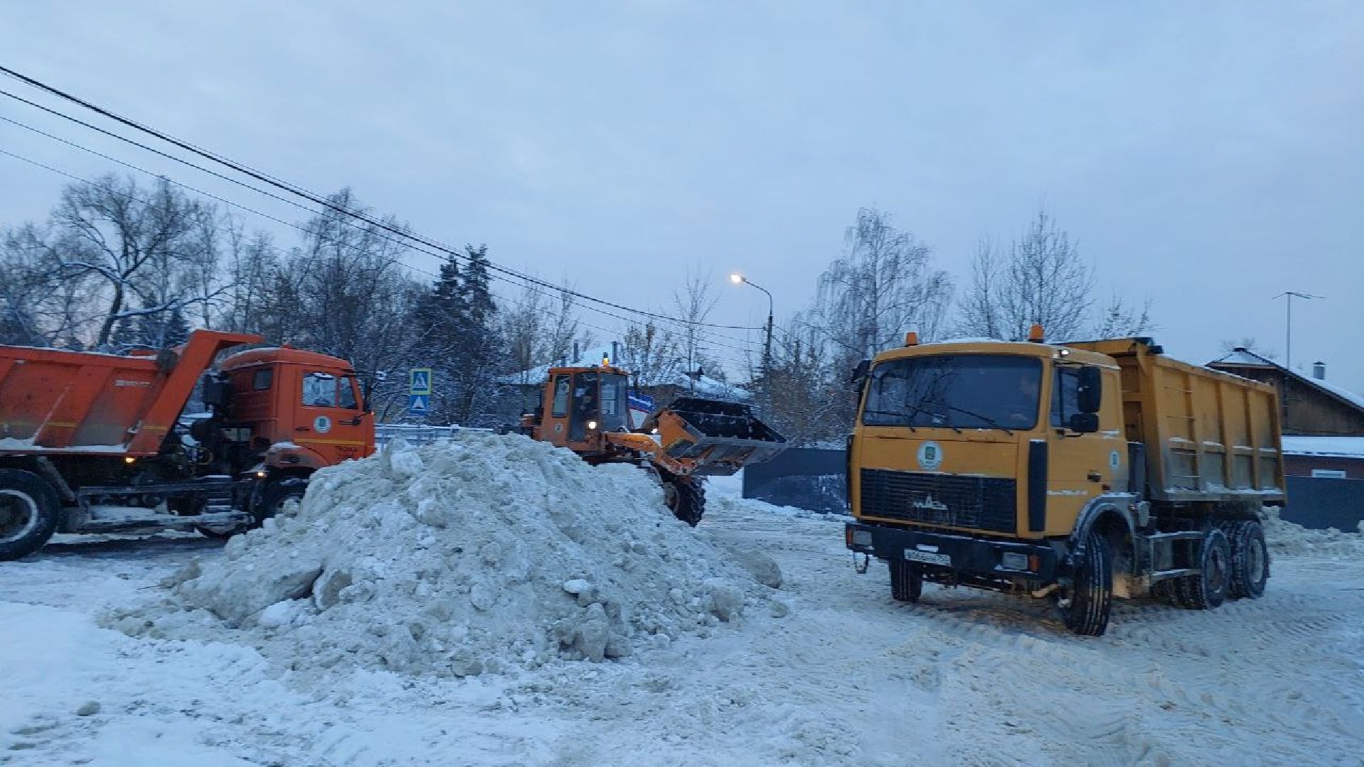 пушкино, снег, циклон ольга, уборка дворов, уборка снега,