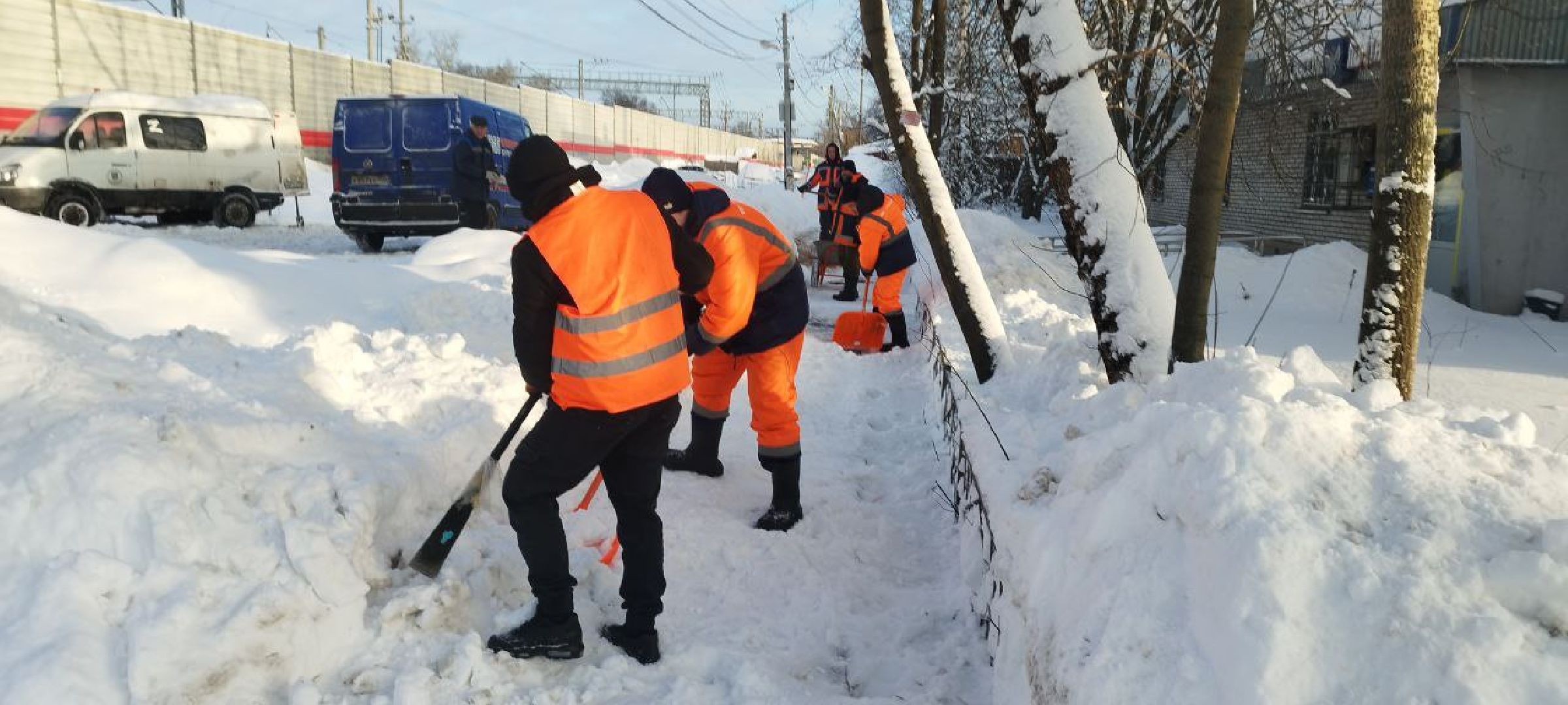пушкино, снег, циклон ольга, уборка дворов, уборка снега,