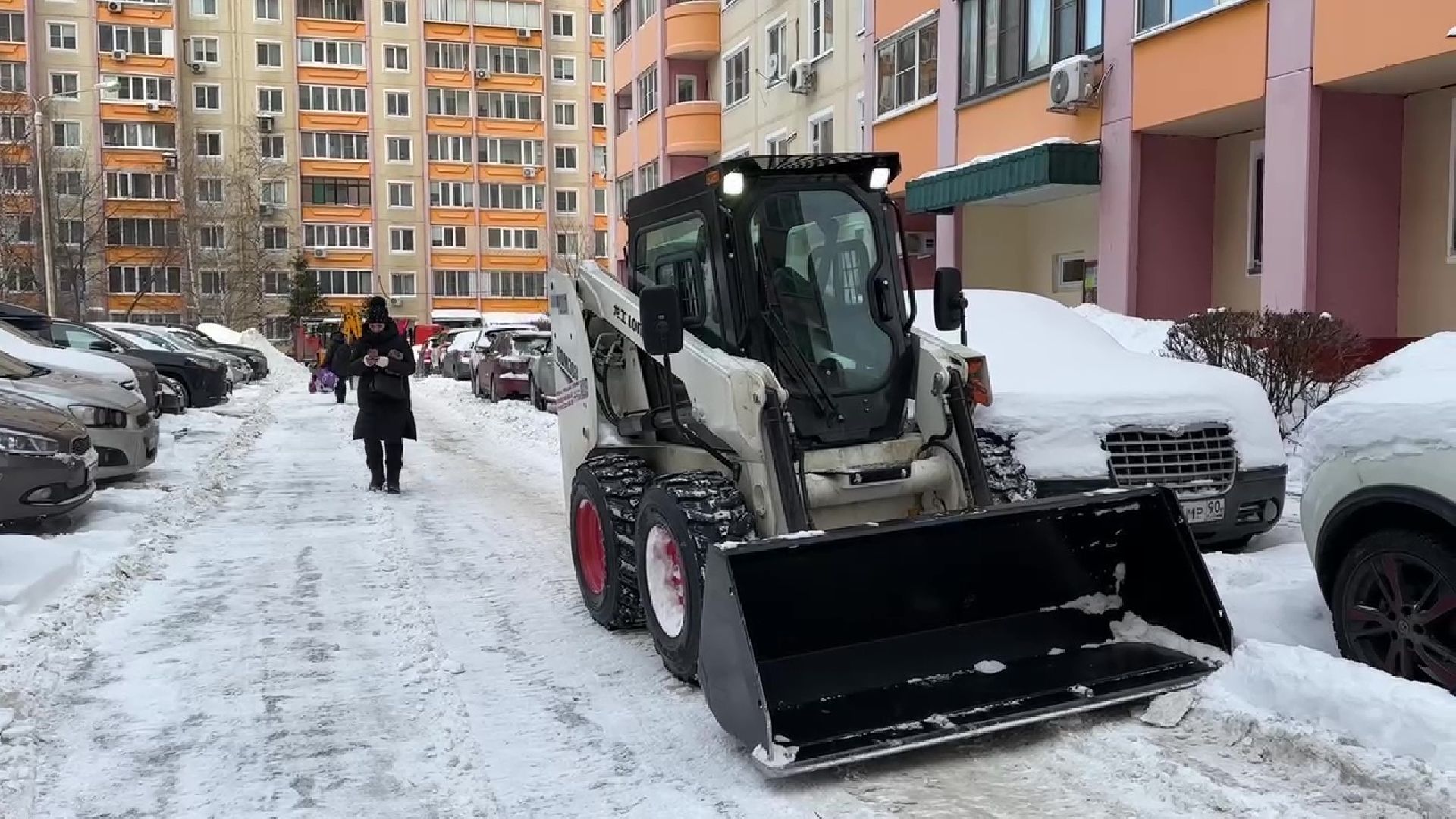 Реутов, ЖКХ, очистка гоода, снег, циклон ольга, вывоз снега,