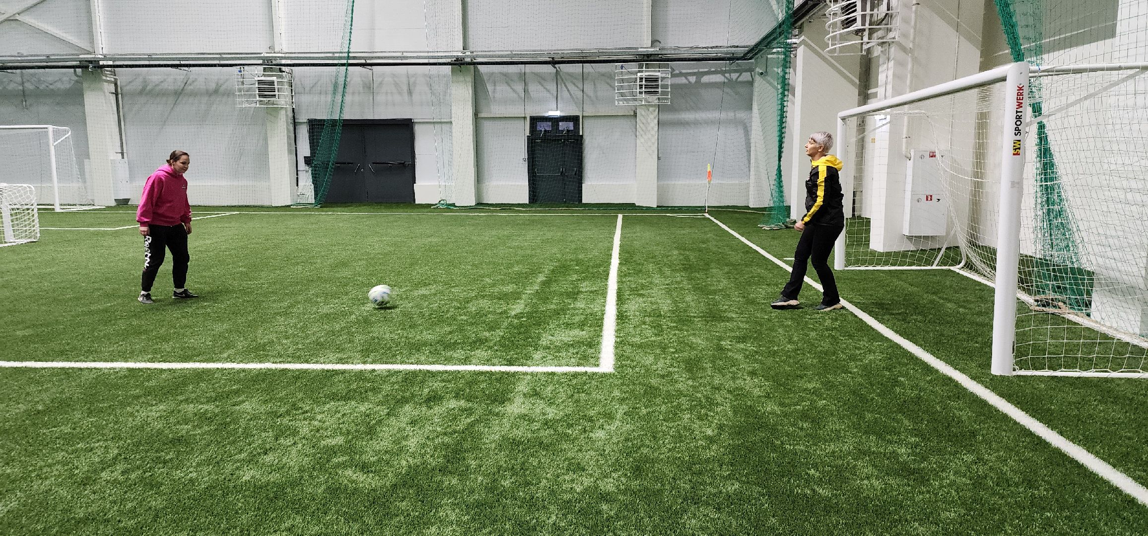 женский футбол, мамы-футболисты, стадион Авангард, Домодедово,