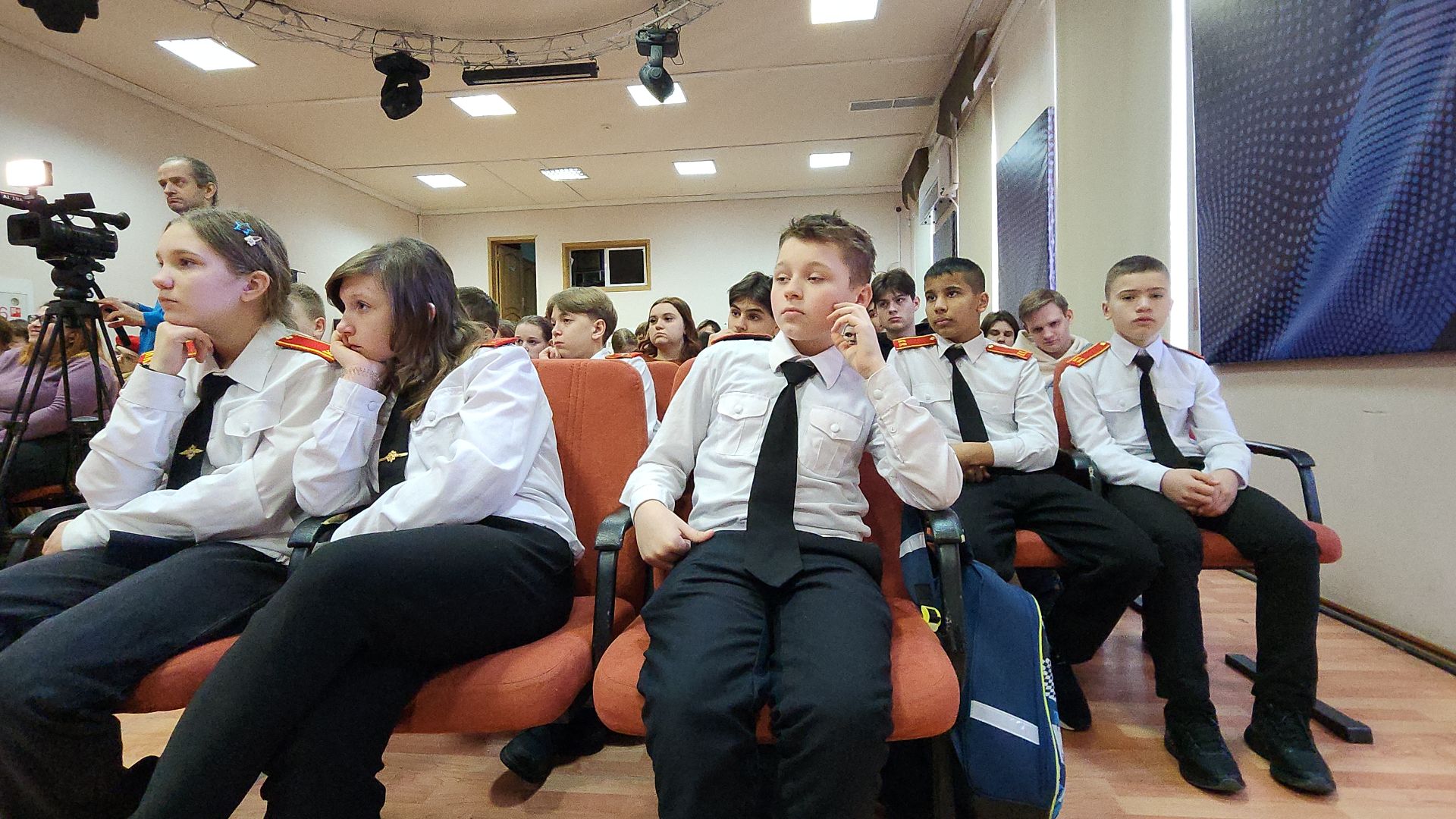 электросталь, мой город, молодежь, молодежь электростали, акция, проект, молодежный центр, встреча, встреча с молодежью, юнармейцы, юнармия, юнармеец,