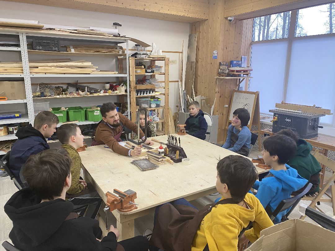 Долгопрудный, общество