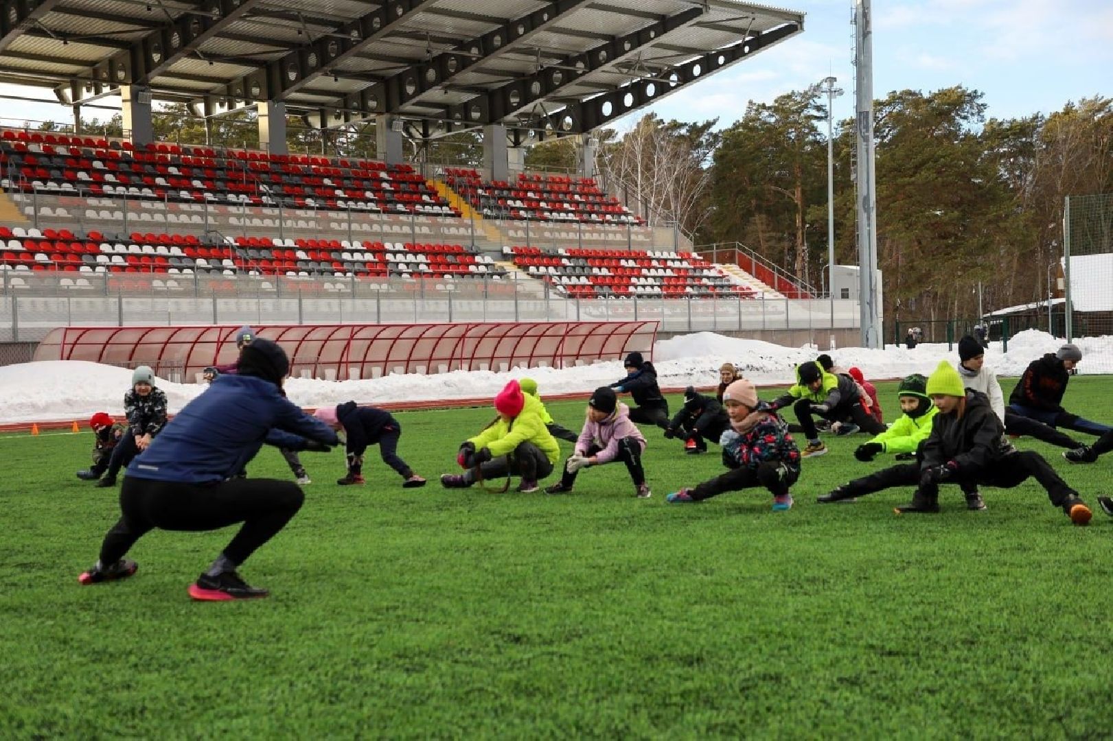 Серпухов, Подмосковье, стадион Спартак, поле с подогревом, футбол, спорт, спорт в подмосковье,