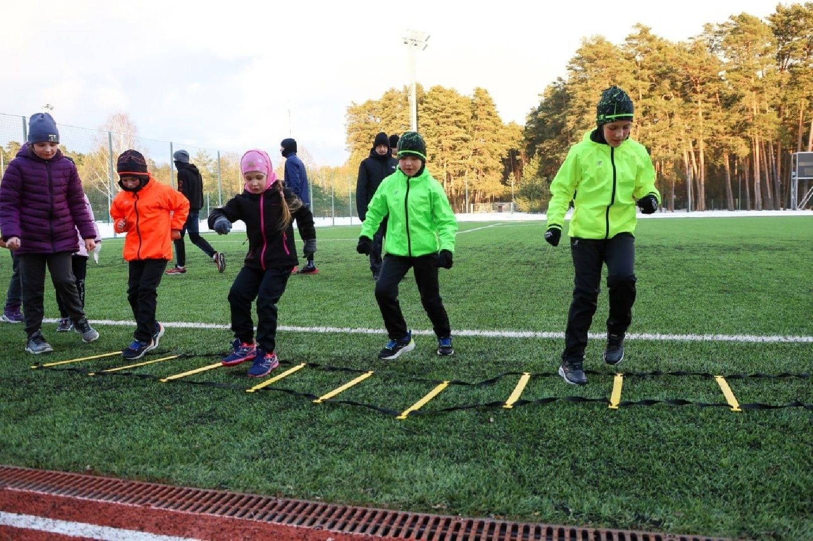 Серпухов, Подмосковье, стадион Спартак, поле с подогревом, футбол, спорт, спорт в подмосковье,