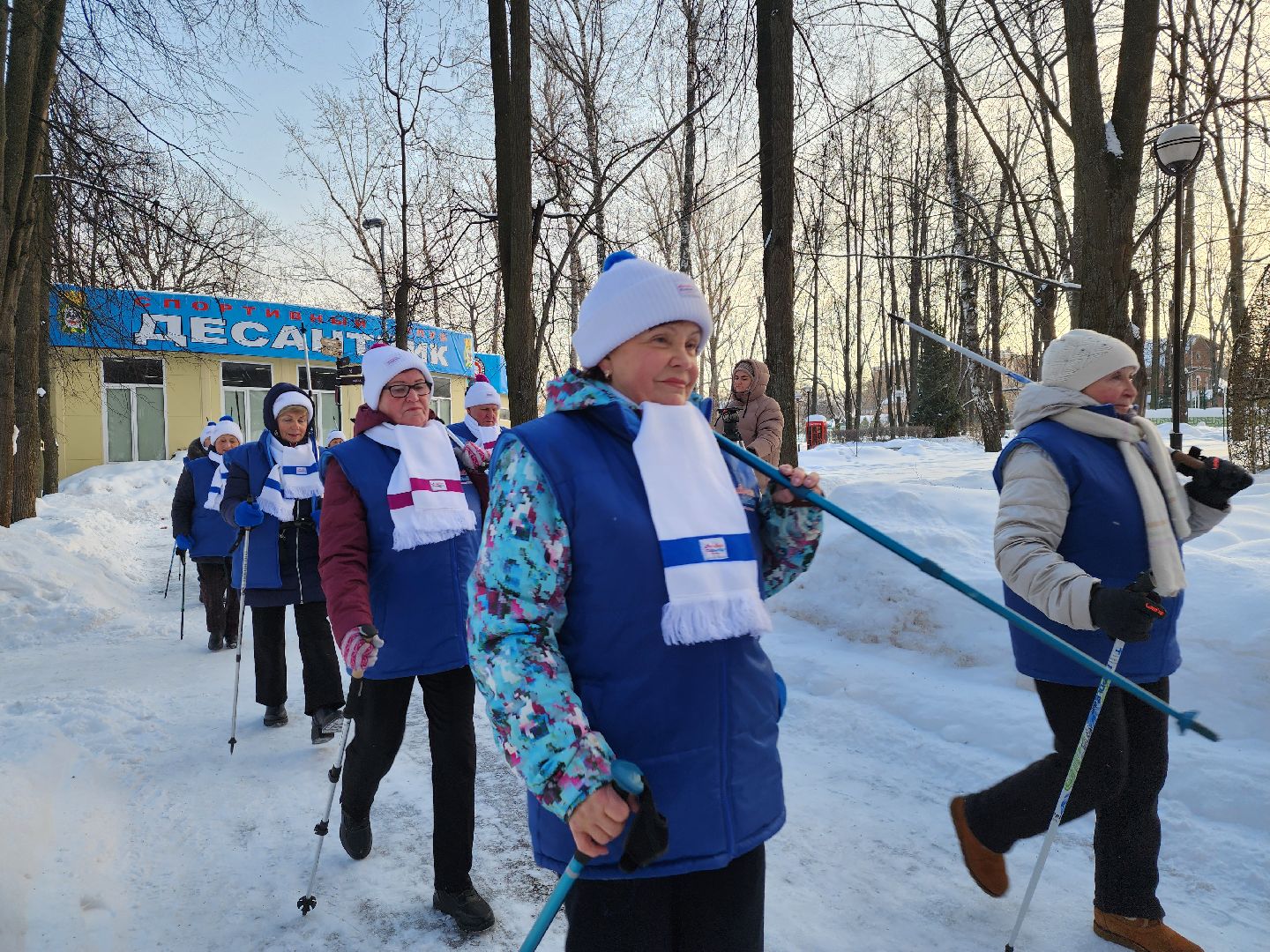активное долголетие, спорт в подмосковье, скандинавская ходьба, все на старт, видное,
